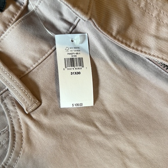 NWT Slim Banana Republic Traveler Pants 31x30 - Picture 5 of 5